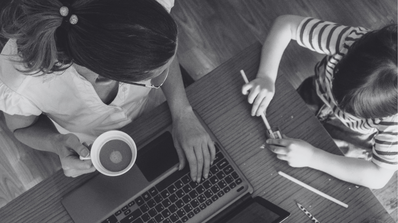 Raise Your Income. Raise Your Family. How Court Reporters Clearinghouse Supports Reporter Moms.